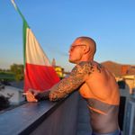 Profile Picture of 𝑩𝒍𝒂𝒄𝒌 (@blackrose_fdf) on Instagram