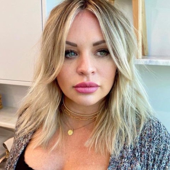 Profile Picture of Stacy Rocha (@stacyrocha) on Poshmark