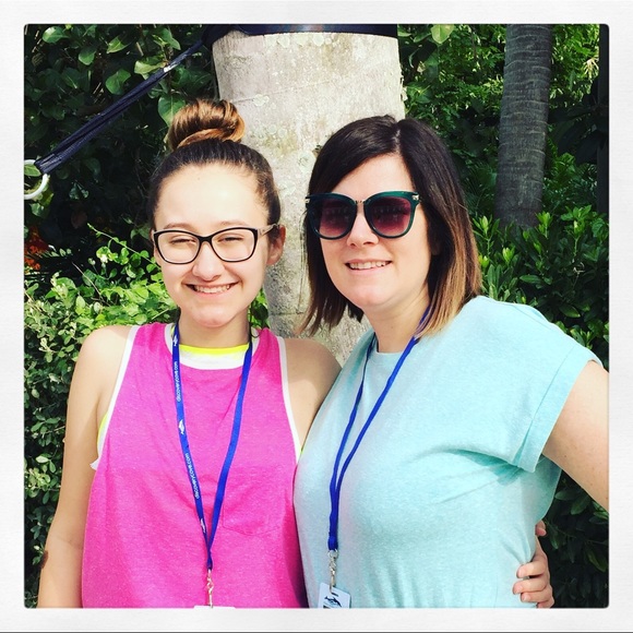 Profile Picture of Kristen Lane (@kris6376) on Poshmark