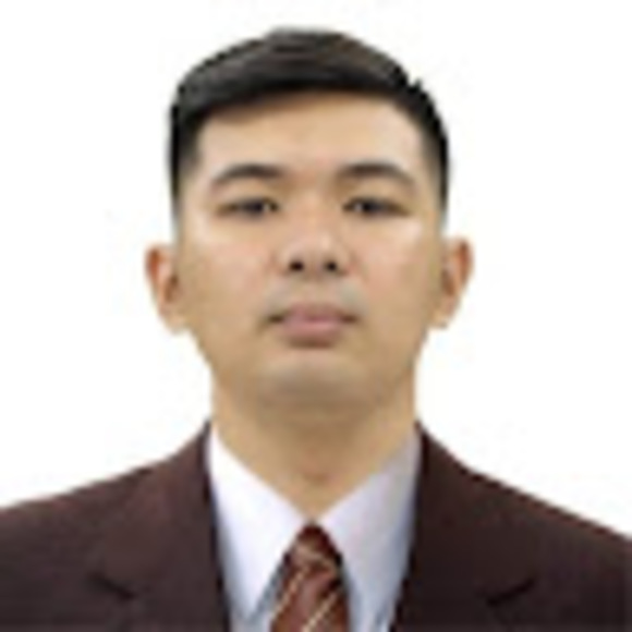 Profile Picture of Daniel Ignacio (@daniel_ignacio) on Poshmark