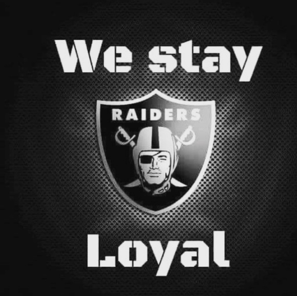 Profile Picture of Tomas Vega (@mozzer74) on Poshmark