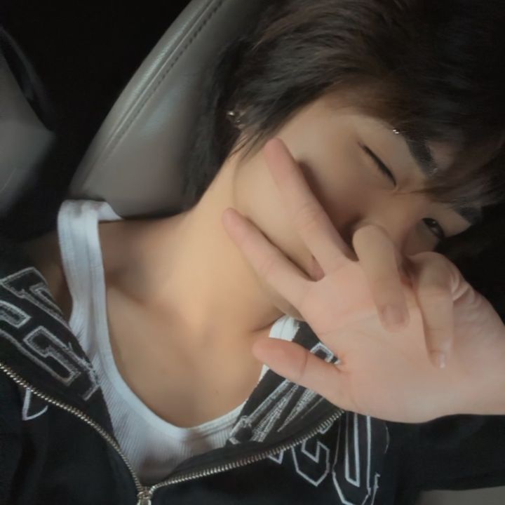 Profile Picture of ❥𝑅𝑂𝐵𝐸𝑅𝑇𝐹𝐴𝑅𝐼𝑁𝐴𝑆 (@_rob.farin_) on Tiktok