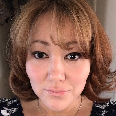 Profile Picture of Lisa Ring (@LilTwistedDJ) on Twitter