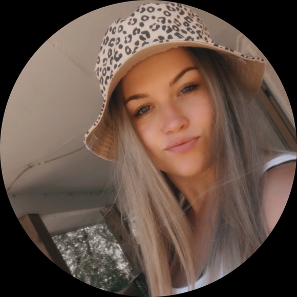 Profile Picture of Sam Frye (@daddysambamb) on Poshmark