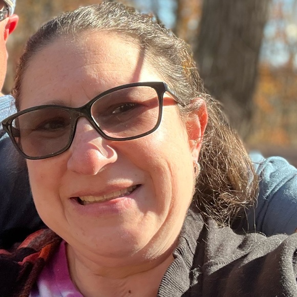 Julie Stocker - Poshmark Profile Picture of Julie Stocker (@jstocker928) on Poshmark