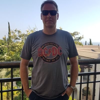 Profile Picture of Andrew Dee (@andrewdee03) on Twitter