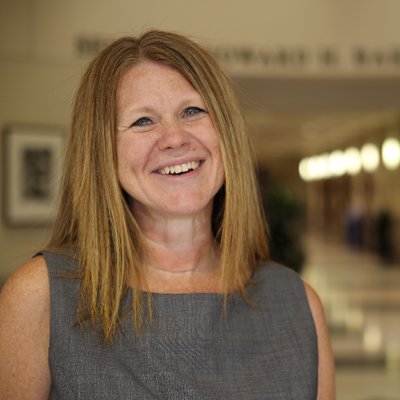 Profile Picture of Paula Schaefer (@PaulaRHS) on Twitter
