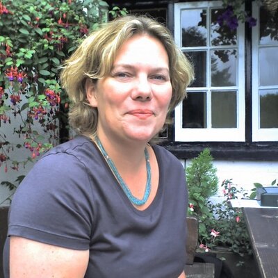 Profile Picture of Anne Louise Roberts (@annieroberts1) on Twitter