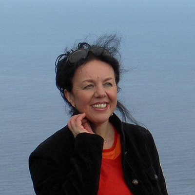 Profile Picture of Margit Esther Russ (@orangesu1) on Twitter