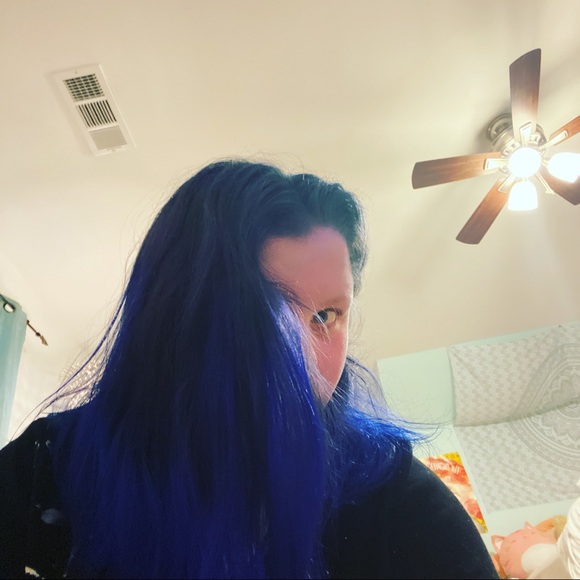 Profile Picture of Cecilia Albregts (@ceciliaalbr2020) on Poshmark