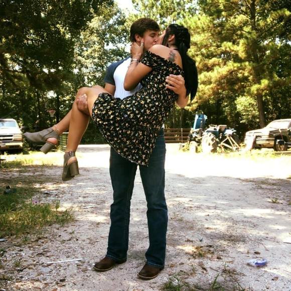 Profile Picture of Nicholas Richards (@countrynick09) on Poshmark