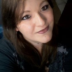 Profile Picture of Laura Iracheta (@laurairacheta86) on Twitter