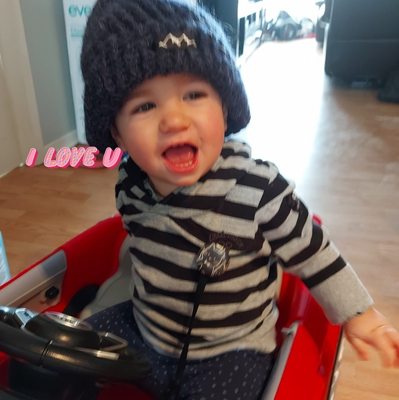 Profile Picture of Erik Villandre (@erik_villandre) on Poshmark