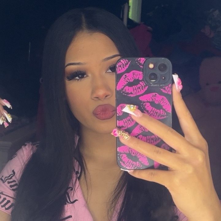 Profile Picture of bri (@bribobbin) on Tiktok