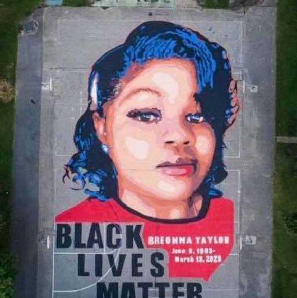 Profile Picture of Aisha Hughes (@a2the1) on Poshmark