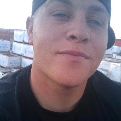 Profile Picture of Steven Harries (@Steven92688) on Twitter