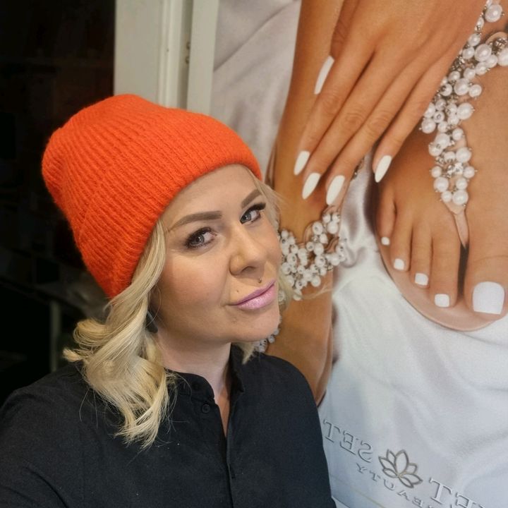 Profile Picture of Jasmin Holzer (@jasminholzer2) on Tiktok