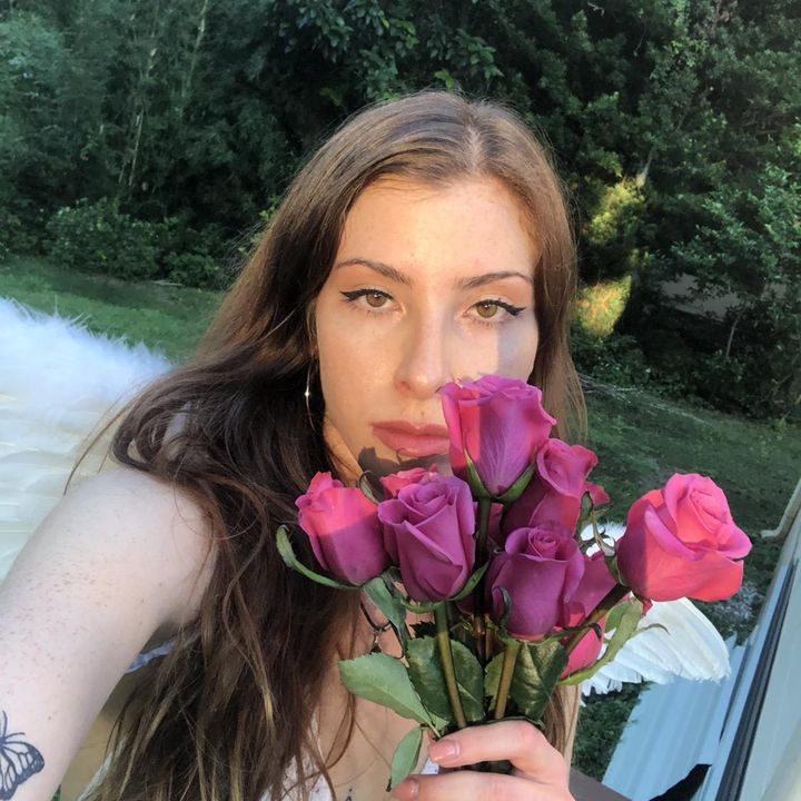 Profile Picture of Annie Lucs (@@annielucs) on Tiktok