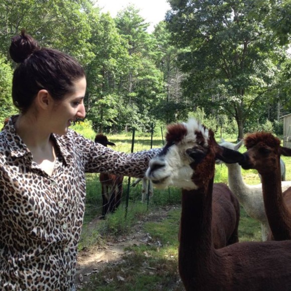 Profile Picture of Emily Meltzer (@emilycaroline12) on Poshmark