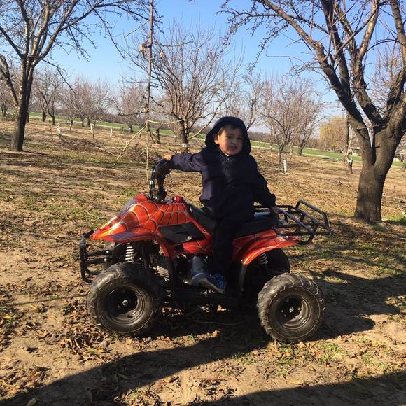 Profile Picture of Yadira sofía Barrera (@yadirabarrera79) on Poshmark