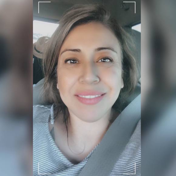 Profile Picture of Diana Felix (@dianafelix658) on Poshmark