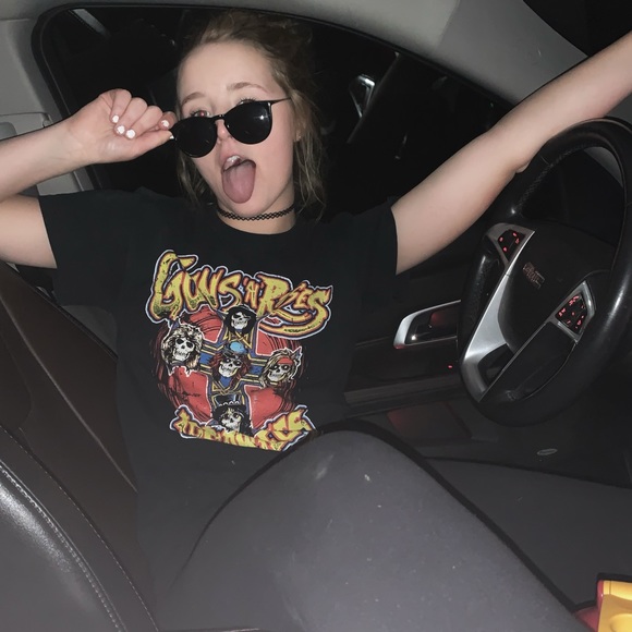 Profile Picture of Cassidy Gilbertson (@cassidyg816) on Poshmark