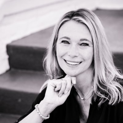 Profile Picture of Jacqueline (@1Bookreviewer) on Twitter