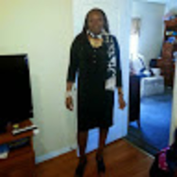 Profile Picture of Sherry Hicks (@sherryhicks562) on Poshmark