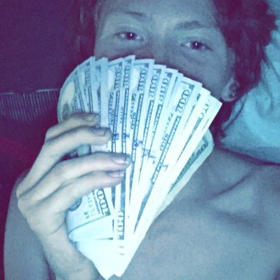 Profile Picture of JOHN SINGLETARY (@Issa_trap_bitxh) on Twitter