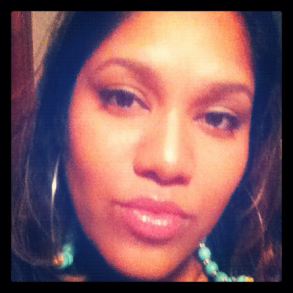 Profile Picture of Janine Ramtahal (@cheekz85) on Poshmark