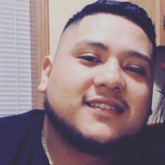 Profile Picture of Edgar Graciliano (@edgargraciliano) on Poshmark