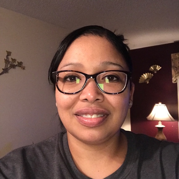 Profile Picture of Erica Abbott (@nurse1206) on Poshmark