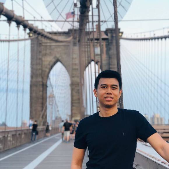 Profile Picture of Earl Bunao (@earlebunao) on Poshmark