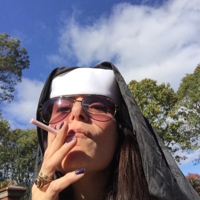 Profile Picture of Nun-Smoker (@LaraBousleiman) on Twitter