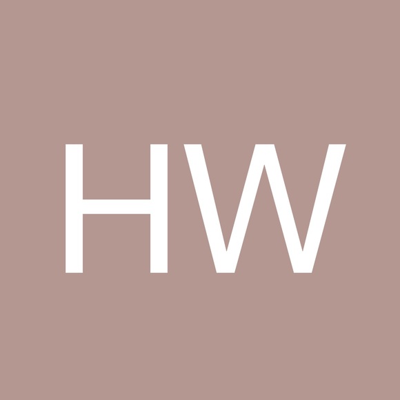 Profile Picture of Hannah Wehner (@hgwehner7312) on Poshmark