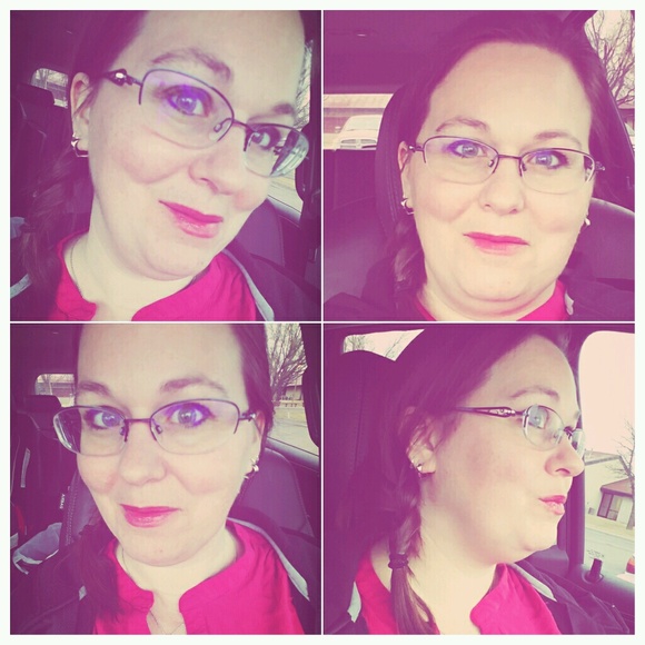 Profile Picture of Ann Russell (@annrussellnsg) on Poshmark