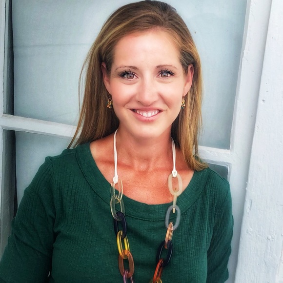 Profile Picture of Bridgette Binford (@binfordb) on Poshmark