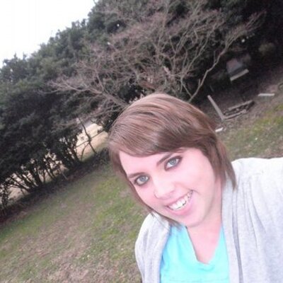 Profile Picture of Erin Decker (@erin_decker) on Twitter