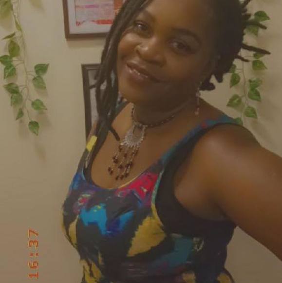 Profile Picture of Odetta Clarke (@odettac1) on Poshmark