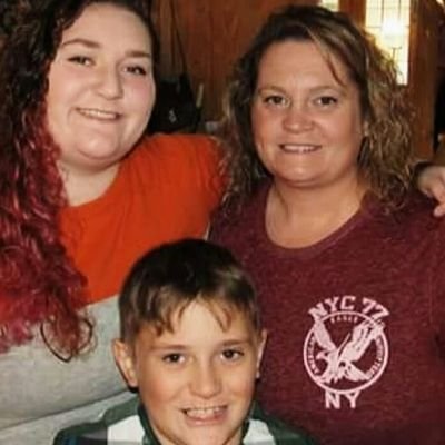 Profile Picture of Shawna Veilleux Lund (@wicked111a) on Twitter