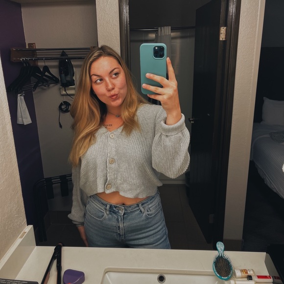 Profile Picture of Kylee Ludka (@kyleebludka) on Poshmark