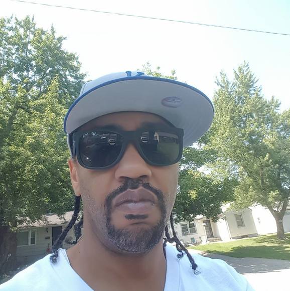 Profile Picture of Bryan Carter (@bryancarter577) on Poshmark