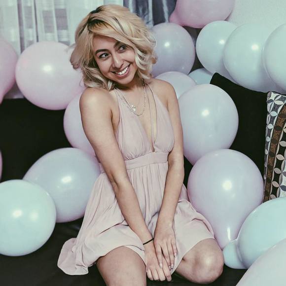 Profile Picture of Itzel Hernandez (@itzabella_) on Poshmark