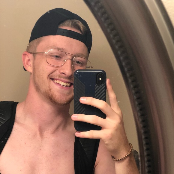 Profile Picture of Brendan Cooper (@brendancooper68) on Poshmark