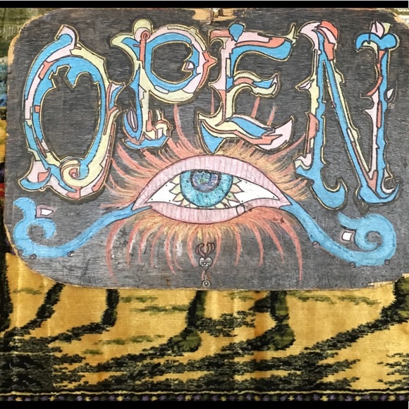 Cherry moon Shoppe - Poshmark Profile Picture of Cherry moon Shoppe (@zebrafox) on Poshmark