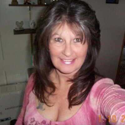Profile Picture of Mary Jo Onishea (@avonlady_mjo) on Twitter