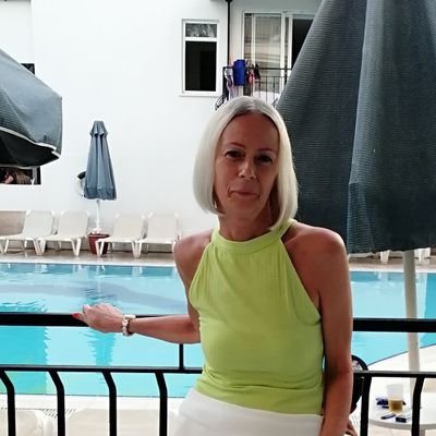 Profile Picture of Tina Downs (@DavidDowns8) on Twitter