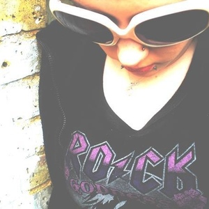 Profile Picture of Dixie Knox (@401133988) on Myspace