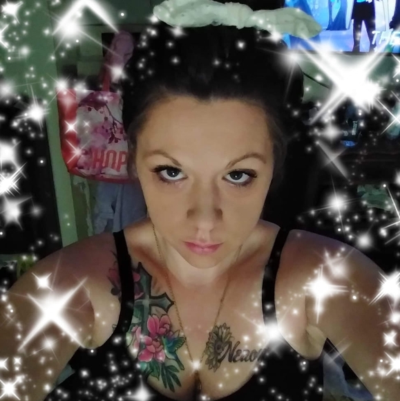 Profile Picture of Krista Pritchard (@kristalee0126) on Poshmark