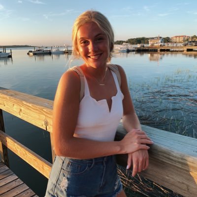 Profile Picture of Emily Bahu (@emilybahu) on Twitter